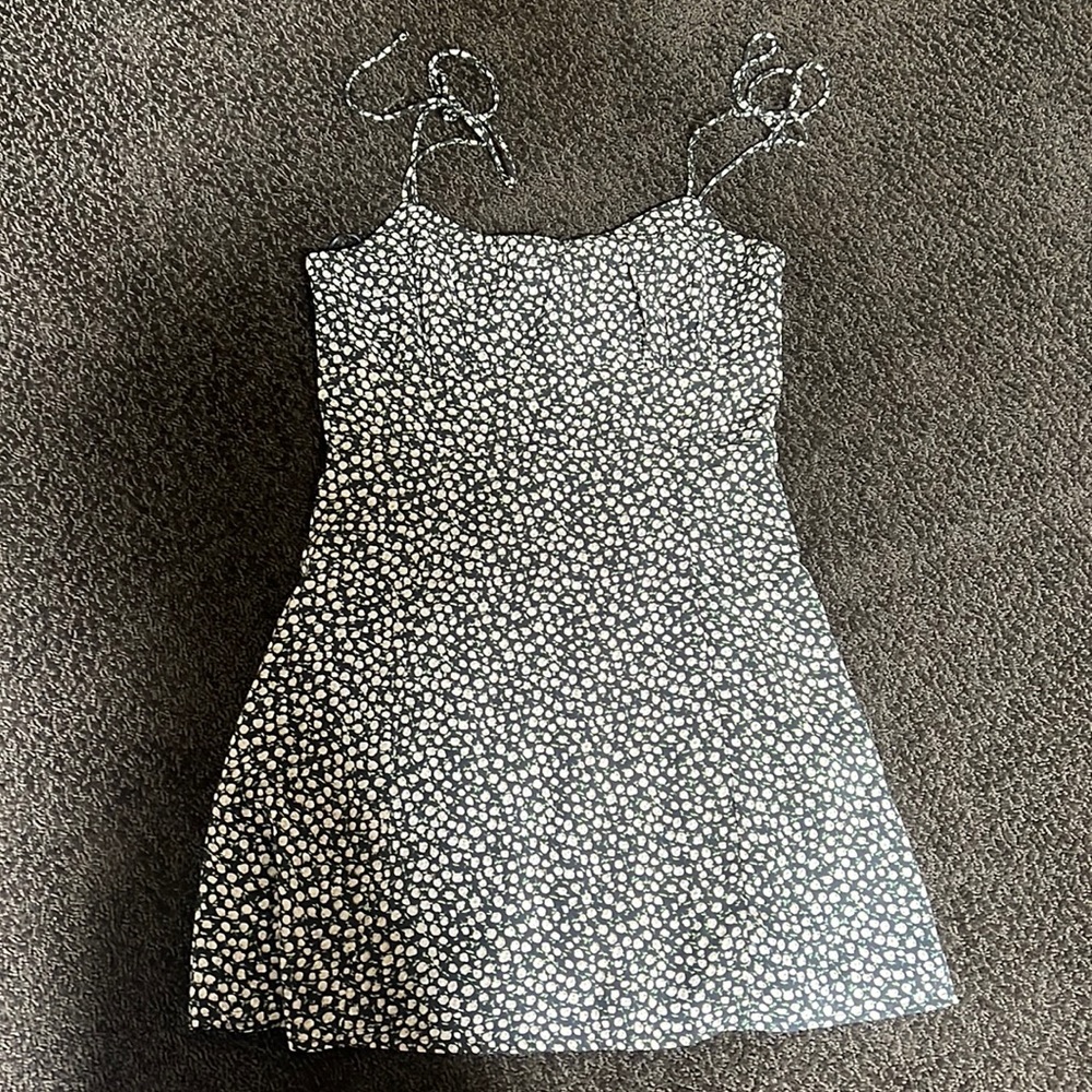 Verge girl rose dress. Size US 6.